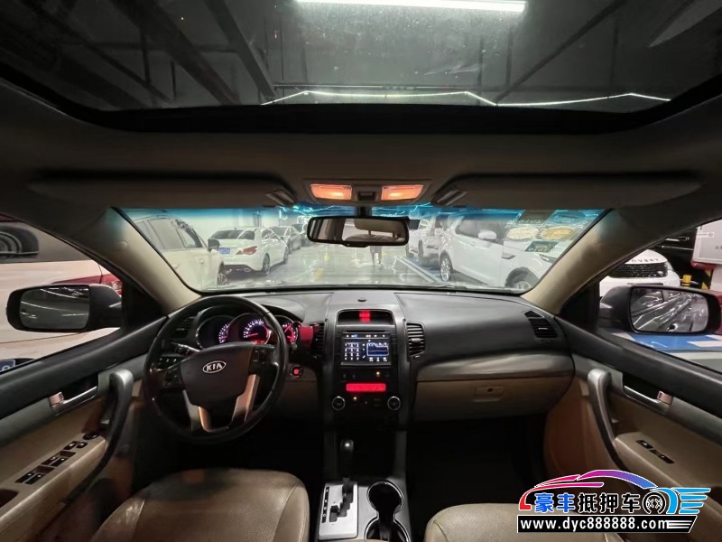 12年起亚索兰托轿车抵押车出售