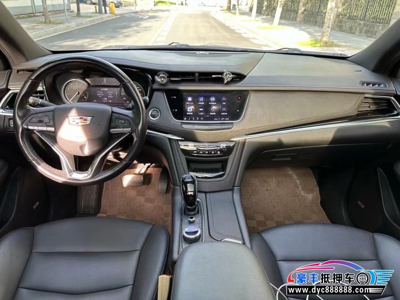 21年凯迪拉克xt6轿车抵押车出售