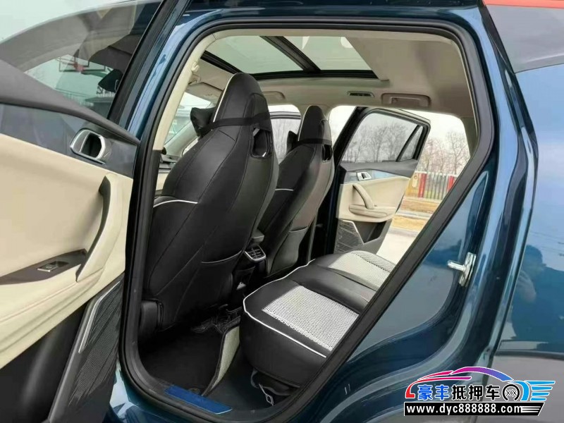 22年领克06轿车抵押车出售