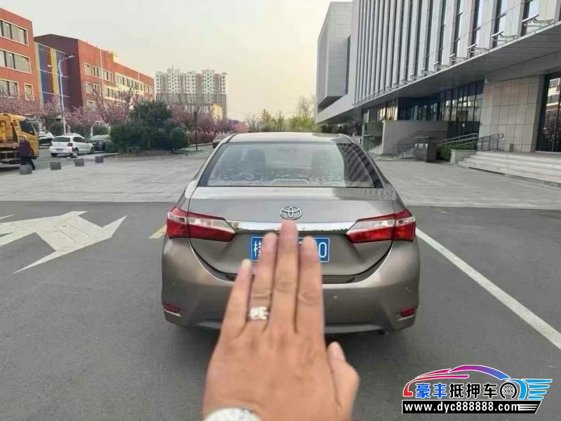 15年丰田卡罗拉轿车抵押车出售