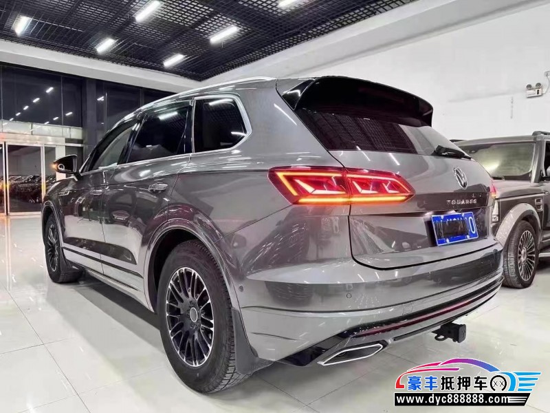 21年大众途锐轿车抵押车出售