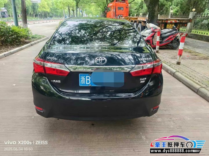 18年丰田卡罗拉轿车抵押车出售