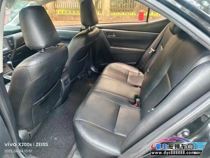 18年丰田卡罗拉轿车抵押车出售