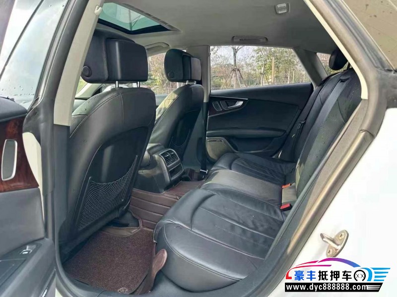 13年奥迪A7轿车抵押车出售