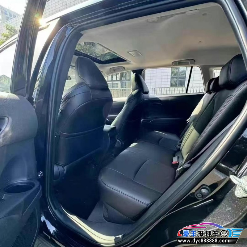 25年丰田锋兰达轿车抵押车出售