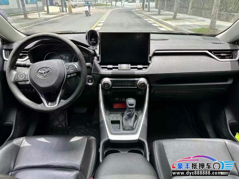 20年丰田威兰达轿车抵押车出售