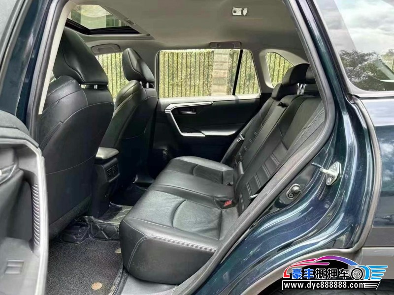 20年丰田威兰达轿车抵押车出售