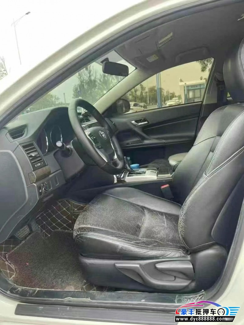 17年丰田锐志轿车抵押车出售