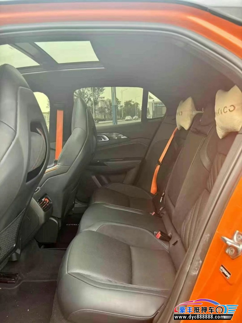 22年领克02轿车抵押车出售