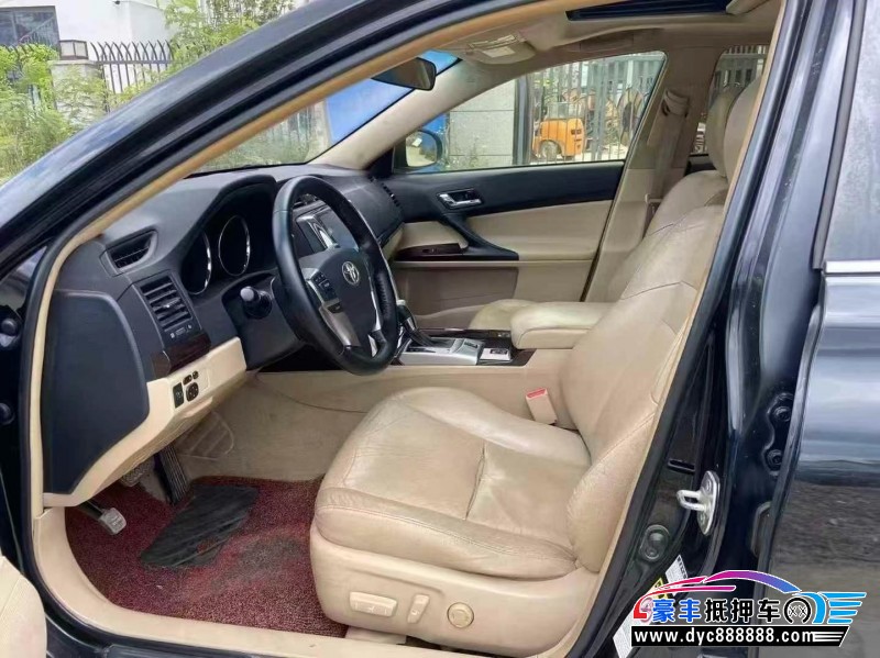 13年丰田锐志轿车抵押车出售