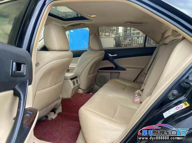 13年丰田锐志轿车抵押车出售