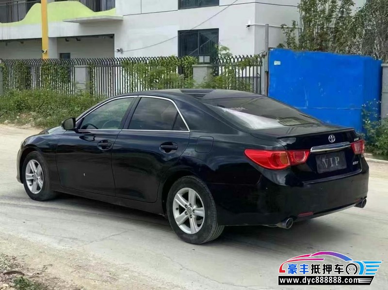 13年丰田锐志轿车抵押车出售