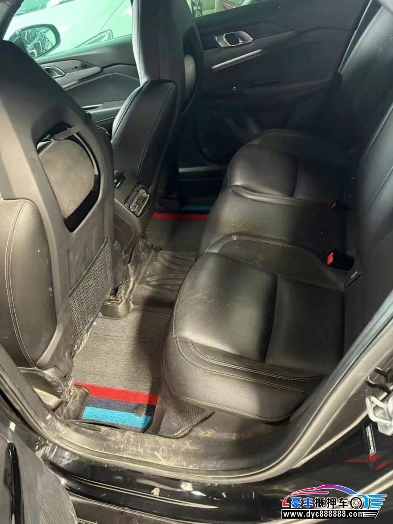 21年领克03轿车抵押车出售