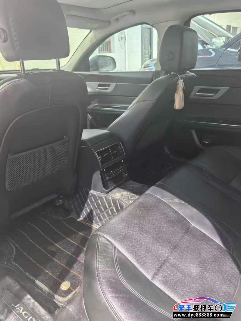 19年捷豹XFL轿车抵押车出售