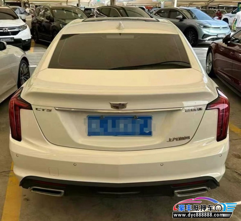 21年凯迪拉克CT5轿车抵押车出售