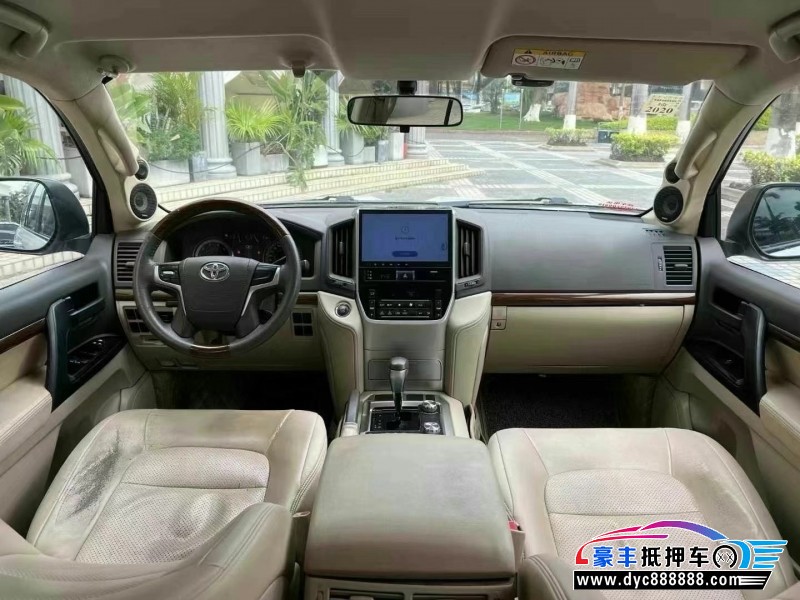 18年丰田兰德酷路泽（陆巡）轿车抵押车出售