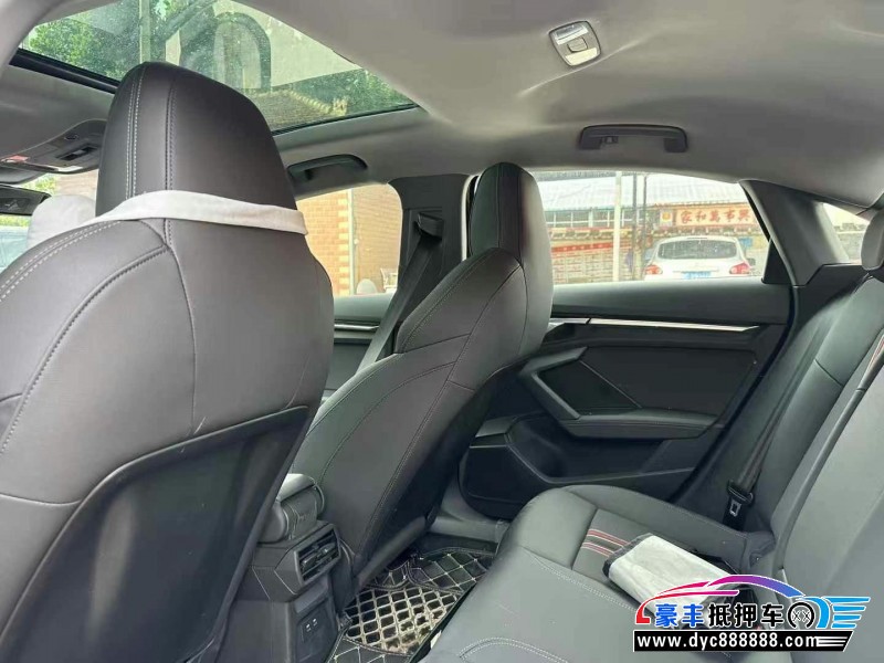 22年奥迪A3轿车抵押车出售