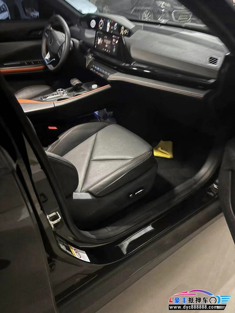 23年长安长安UNI轿车抵押车出售