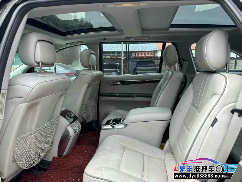 12年奔驰R轿车抵押车出售