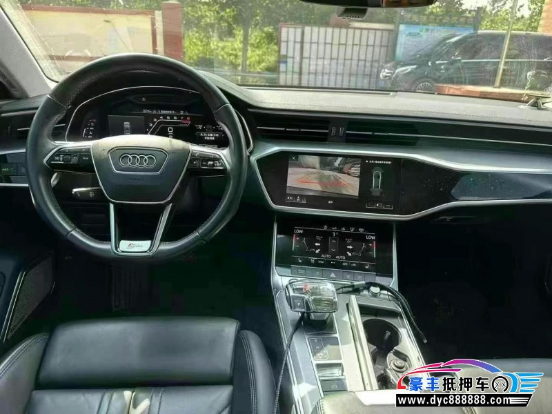 20年奥迪A7轿车抵押车出售