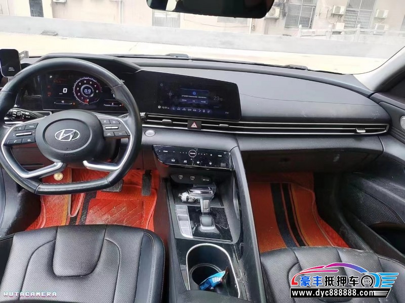 21年现代伊兰特轿车抵押车出售