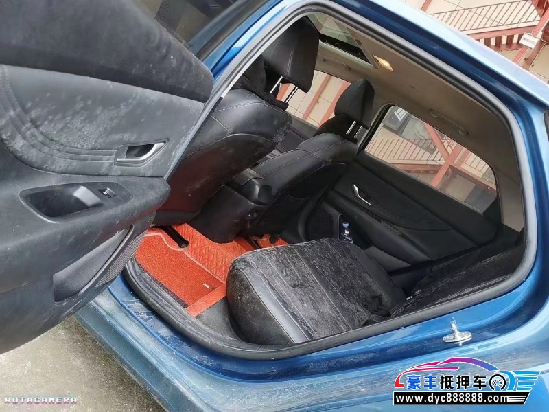 21年现代伊兰特轿车抵押车出售