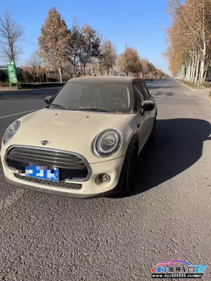 20年宝马MINISUV抵押车出售