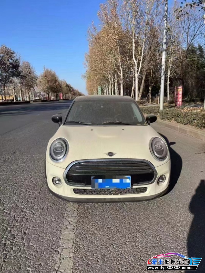 20年宝马MINISUV抵押车出售