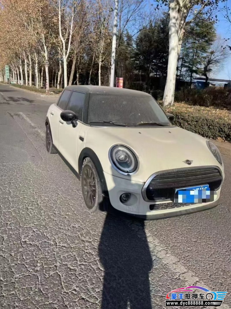 20年宝马MINISUV抵押车出售