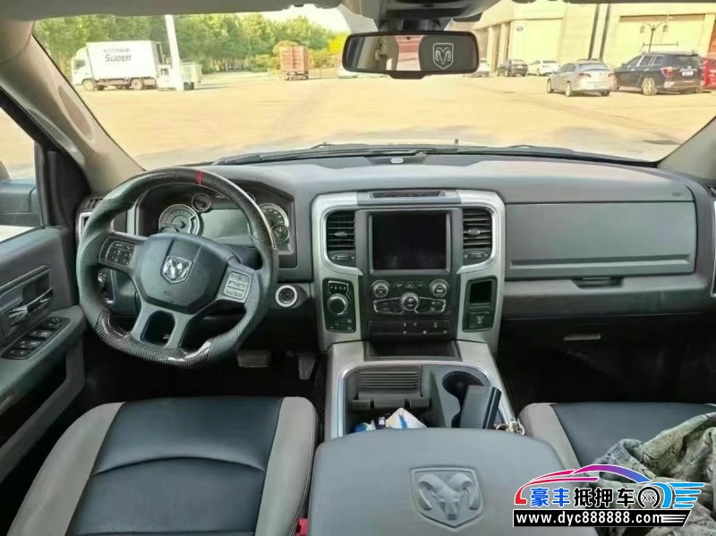 23年道奇公羊轿车抵押车出售