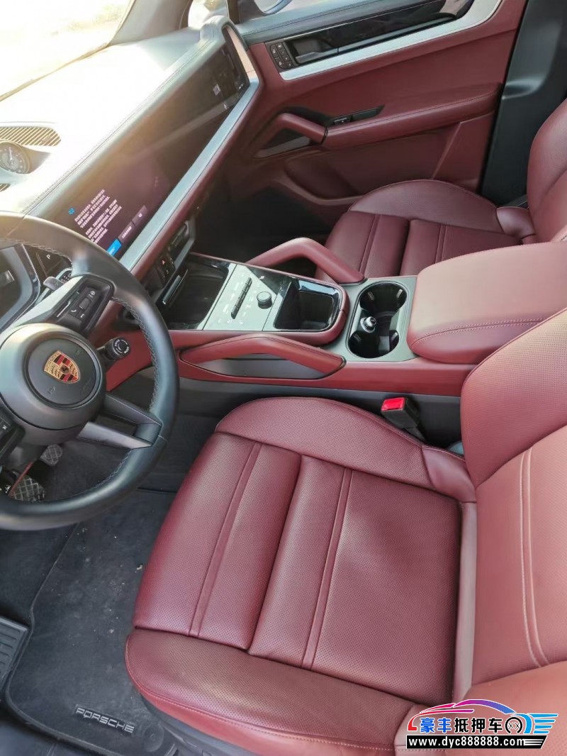 24年保时捷卡宴SUV抵押车出售