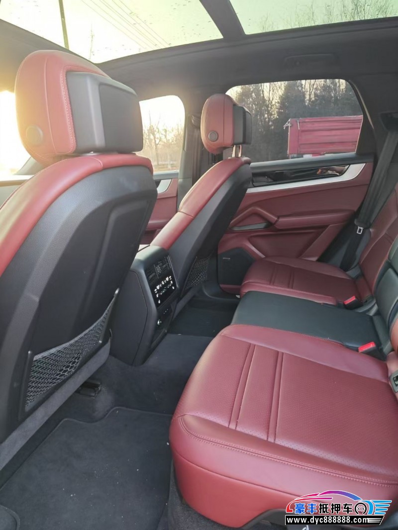 24年保时捷卡宴SUV抵押车出售