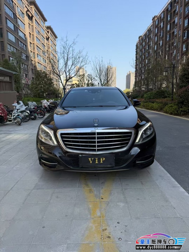 抵押车出售16年奔驰S轿车