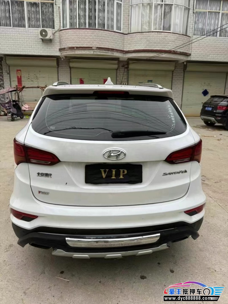 18年现代新胜达轿车抵押车出售