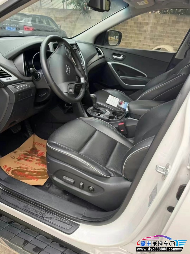 18年现代新胜达轿车抵押车出售