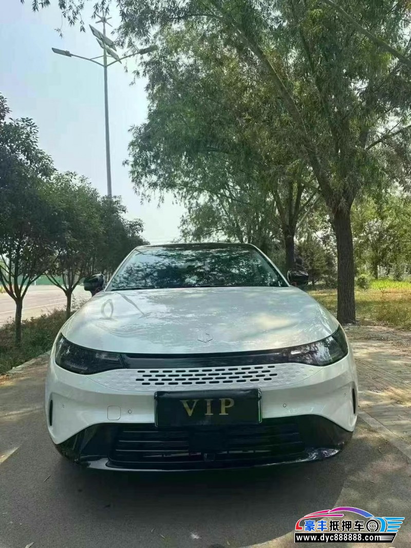 25年零跑c01轿车抵押车出售