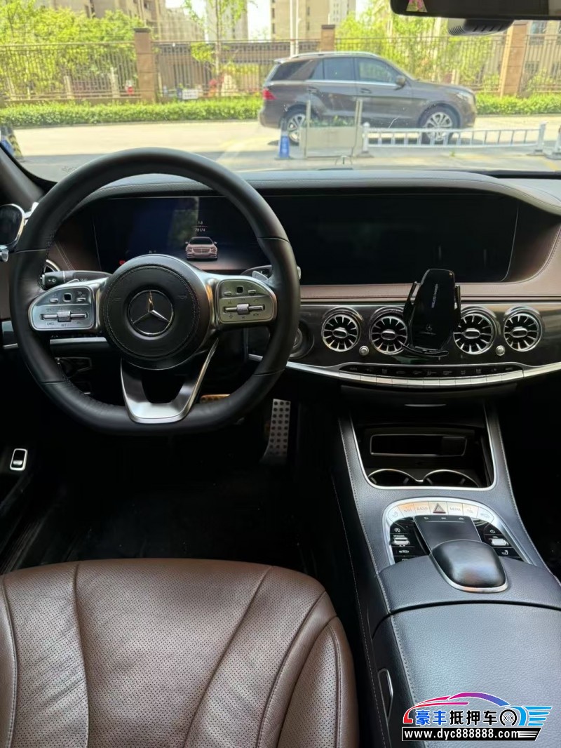 19年奔驰S轿车抵押车出售