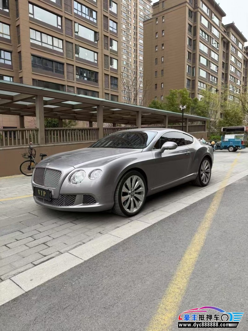 12年宾利欧陆轿车抵押车出售