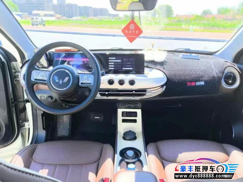 23年五菱缤果轿车抵押车出售