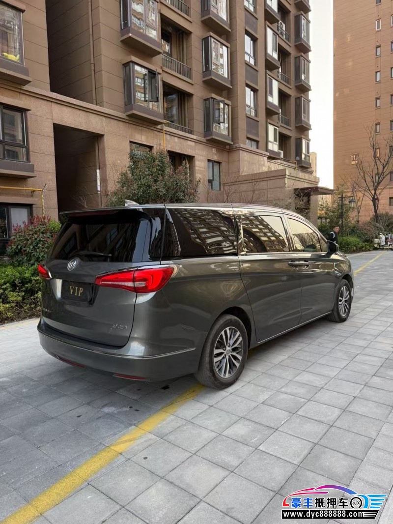 20年别克GL8轿车抵押车出售