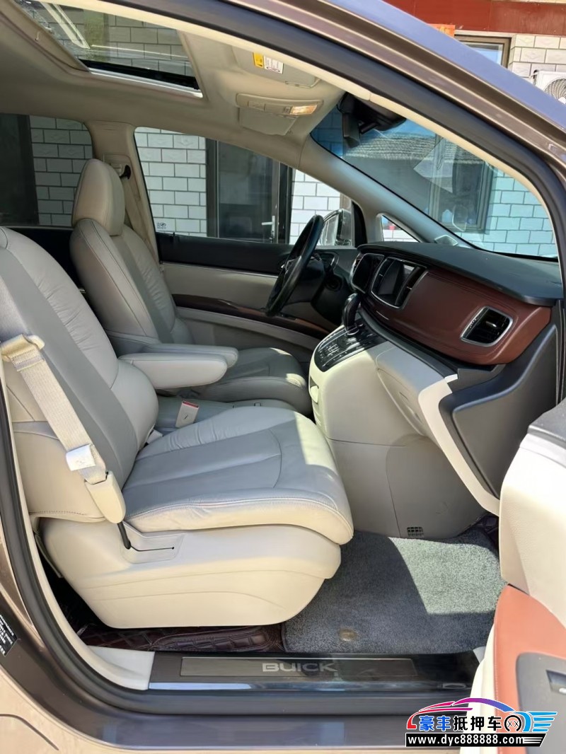 18年别克GL8轿车抵押车出售