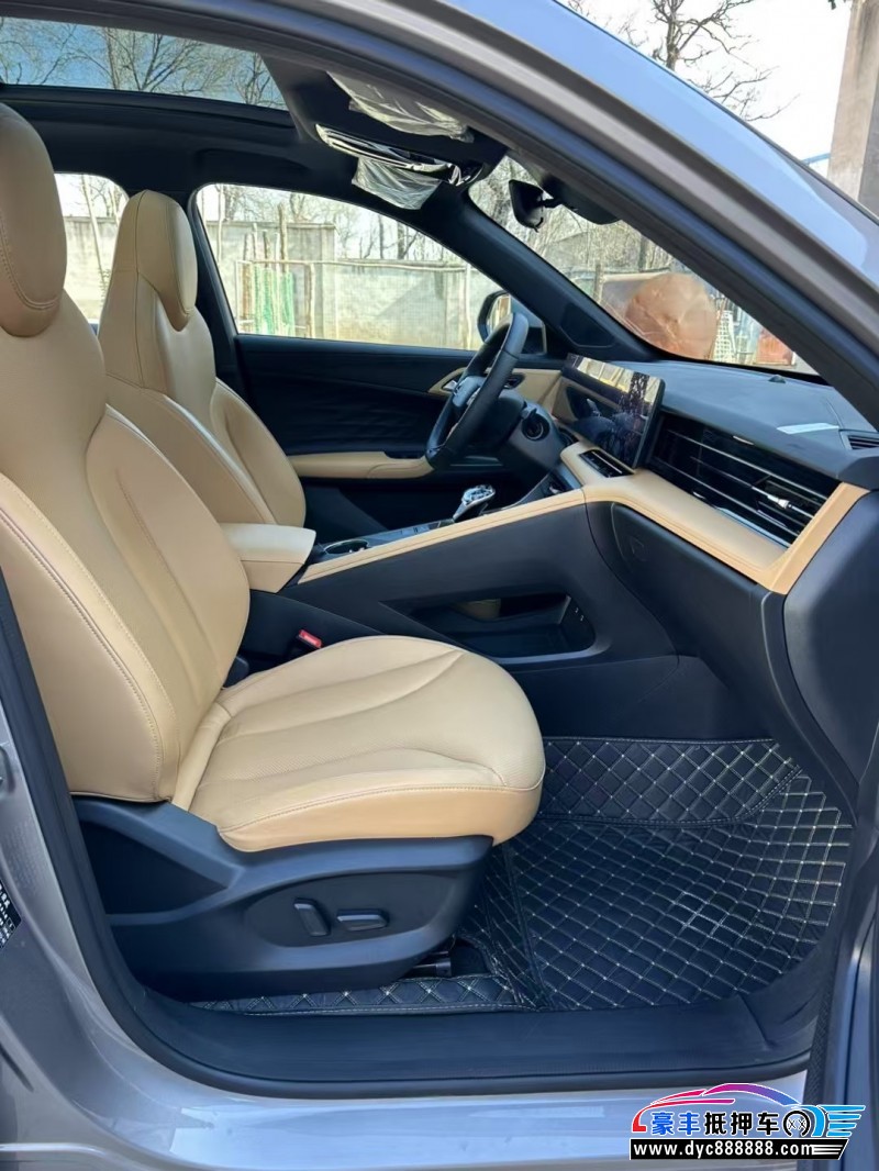 24年荣威RX5轿车抵押车出售