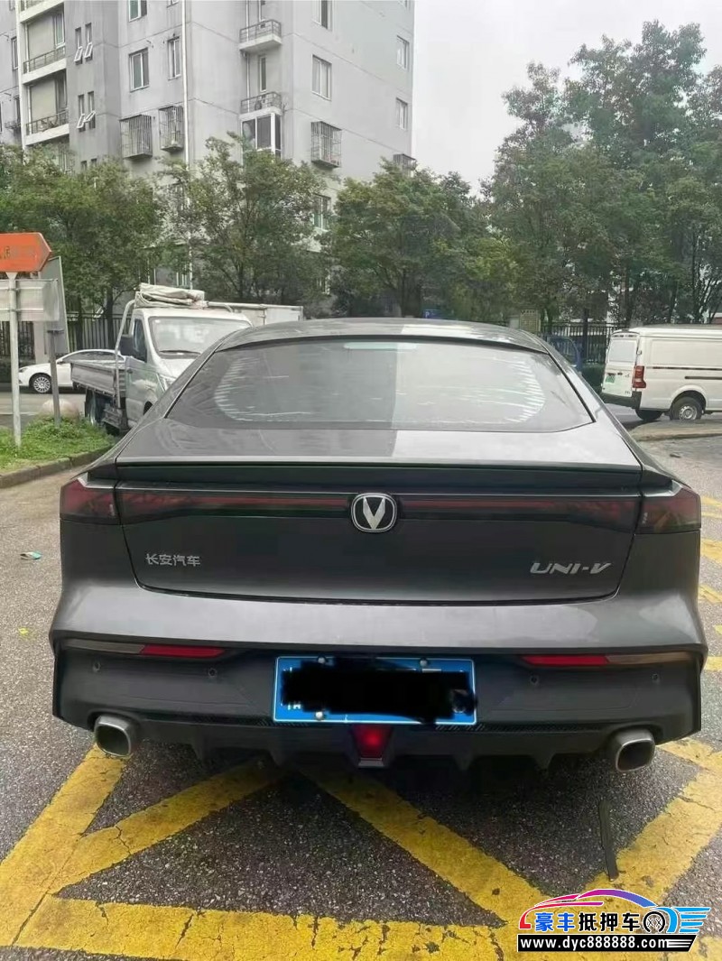 23年长安长安UNI轿车抵押车出售