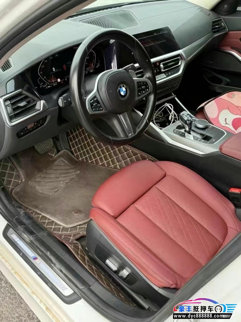 21年宝马3系轿车抵押车出售