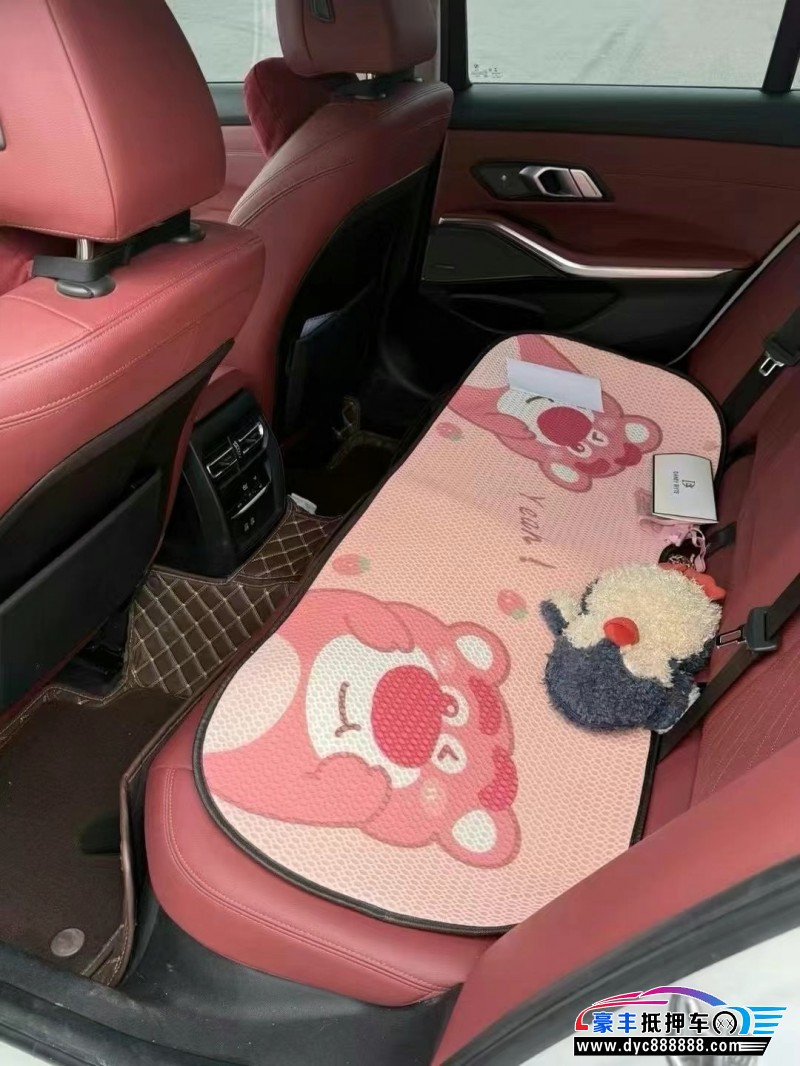 21年宝马3系轿车抵押车出售