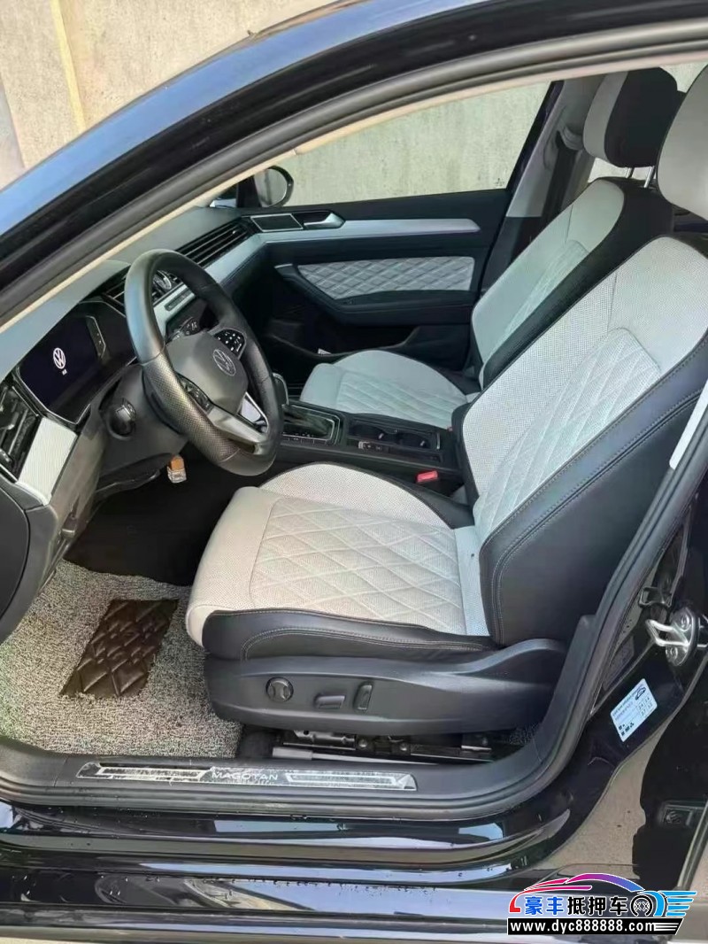 23年大众迈腾轿车抵押车出售