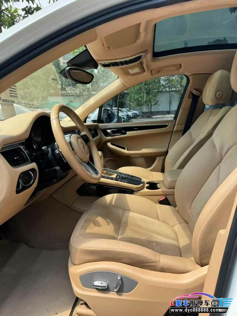 16年保时捷Macan迈凯轿车抵押车出售