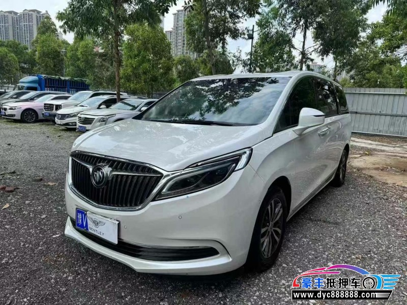 18年别克GL8轿车抵押车出售