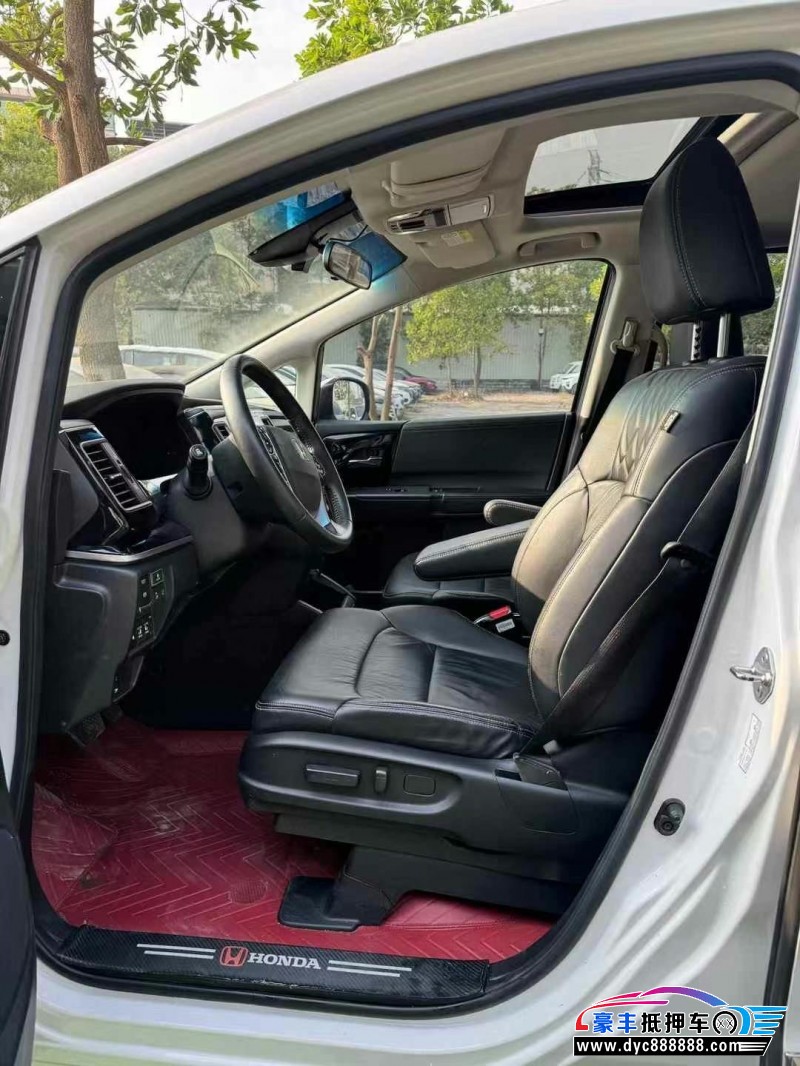 21年本田艾力绅轿车抵押车出售