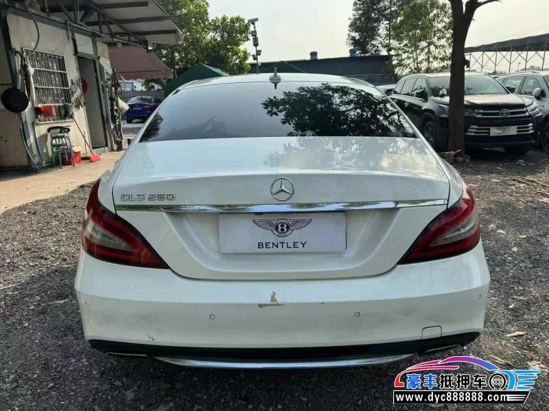 17年奔驰CLS轿车抵押车出售